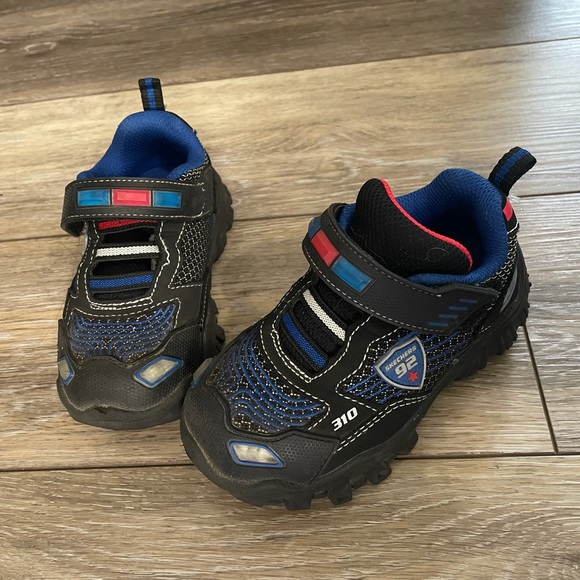 Toddler boys light up skechers sneakers size 8 - Picture 2 of 4
